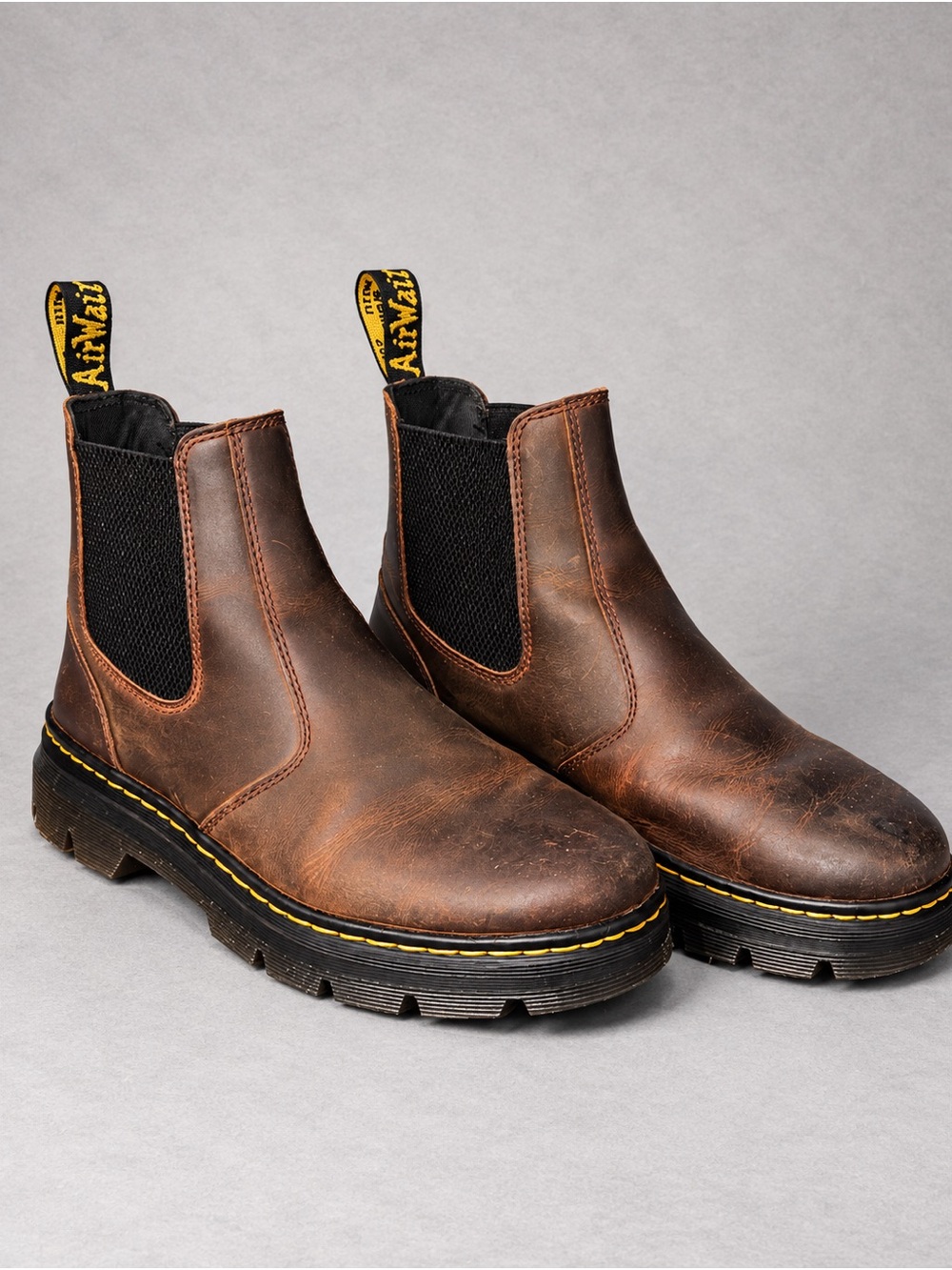Dr. Martens Embury Brown Leather Chelsea Boots Mens 10 Womens 11